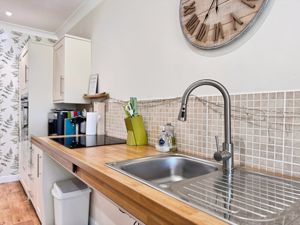 STATION ROAD- click for photo gallery